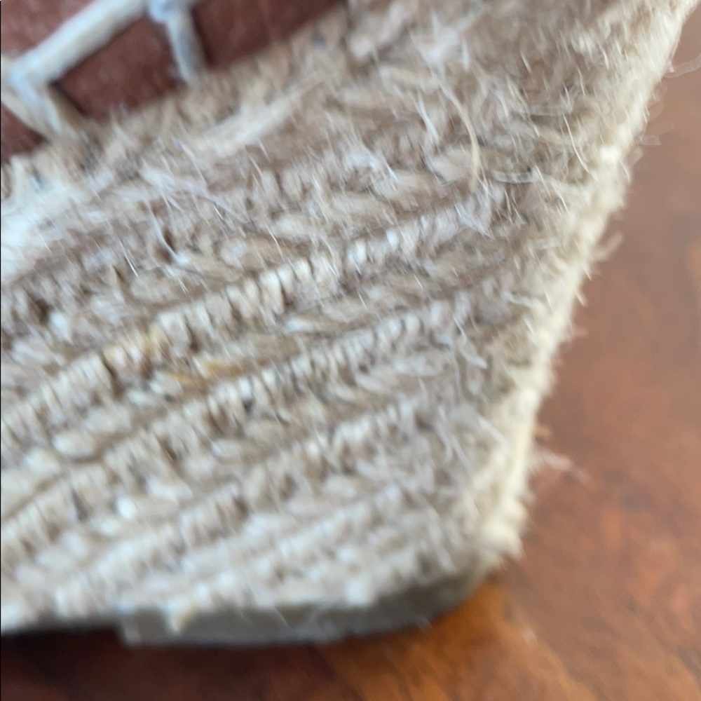 Shoes - Picture 3 of 4